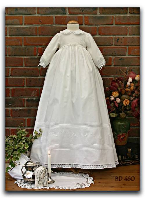 OLIVIA Short White Cotton Christening Gown 018m  Leanaí Athlone