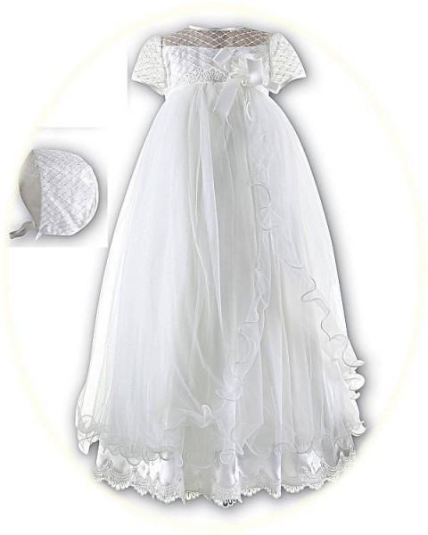 Sarah Louise christening gown 119
